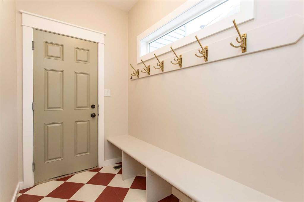32 Carter Close, Red Deer, AB - Indoor Photo Showing Other Room