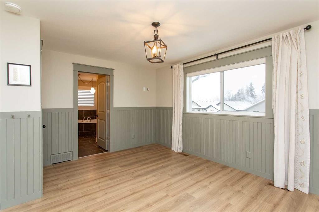 32 Carter Close, Red Deer, AB - Indoor Photo Showing Other Room