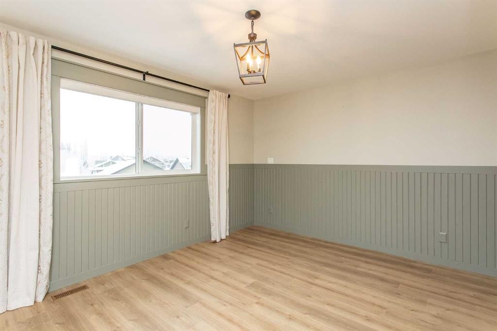 32 Carter Close, Red Deer, AB - Indoor Photo Showing Other Room