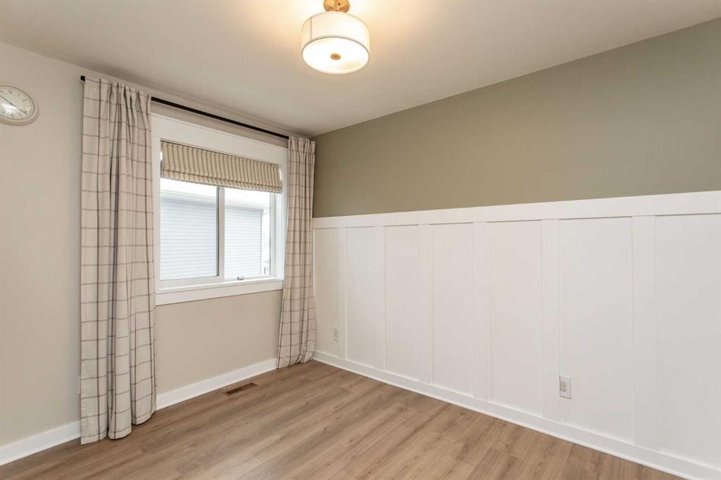 32 Carter Close, Red Deer, AB - Indoor Photo Showing Other Room