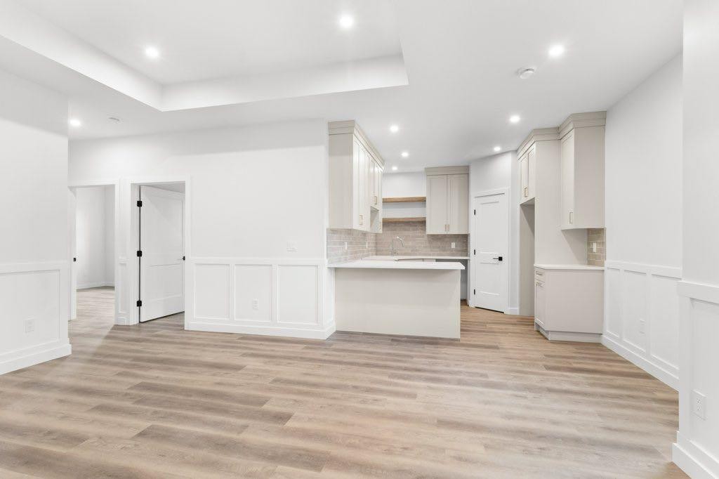 5-5463 55 Avenue, Lacombe, AB - Indoor Photo Showing Kitchen