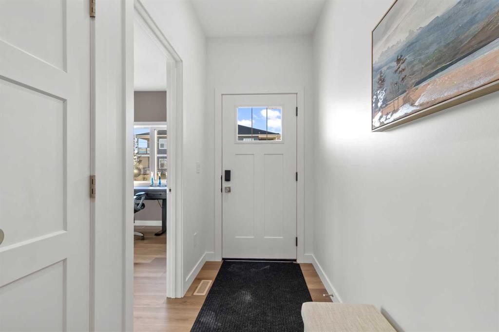 4930 Beardsley Avenue, Lacombe, AB - Indoor Photo Showing Other Room