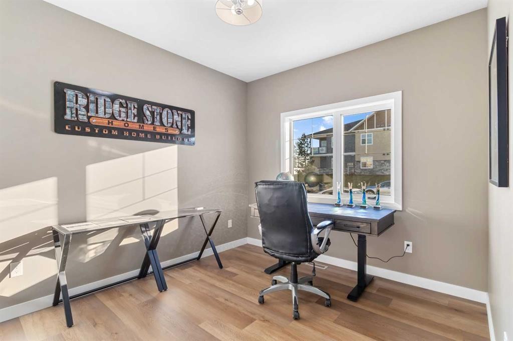 4930 Beardsley Avenue, Lacombe, AB - Indoor Photo Showing Office