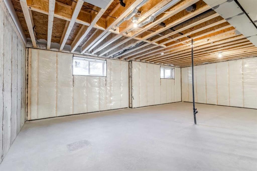 4930 Beardsley Avenue, Lacombe, AB - Indoor Photo Showing Basement