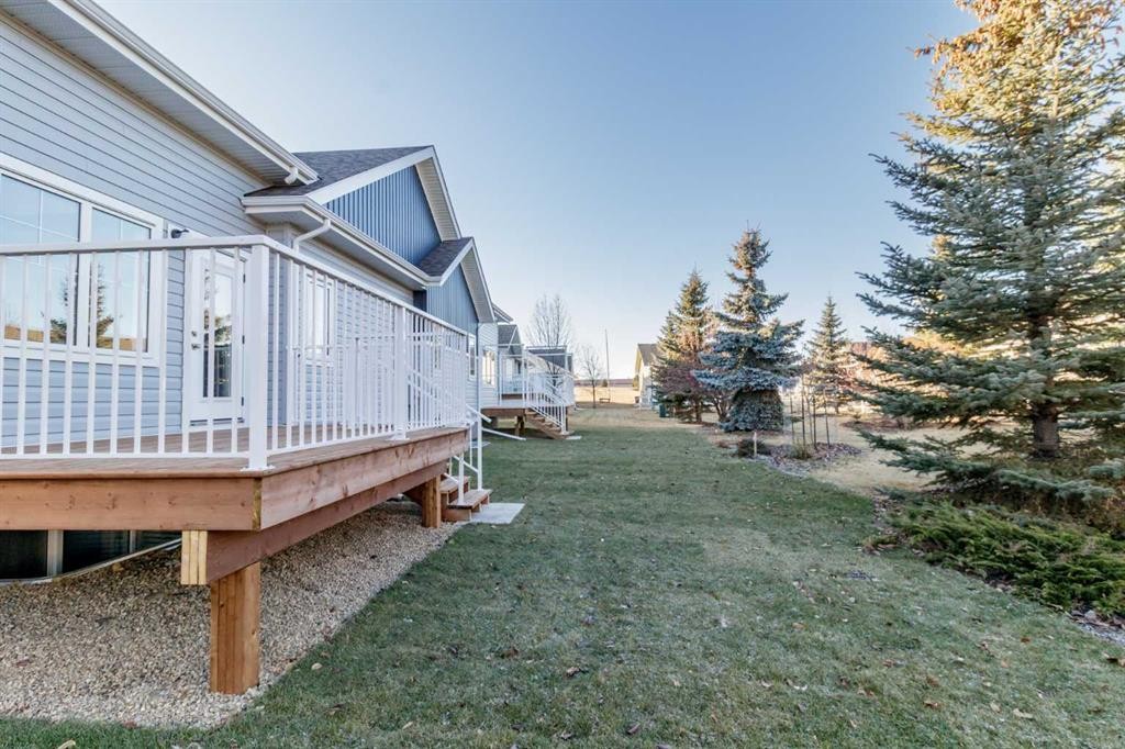 4930 Beardsley Avenue, Lacombe, AB - Outdoor With Deck Patio Veranda