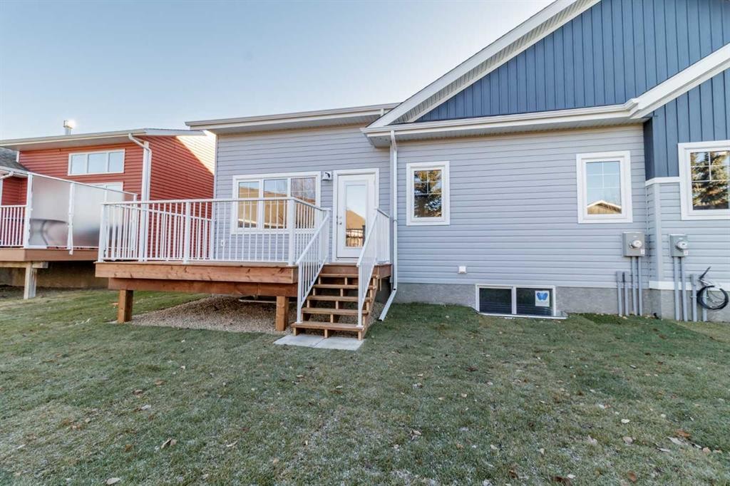 4930 Beardsley Avenue, Lacombe, AB - Outdoor With Deck Patio Veranda With Exterior