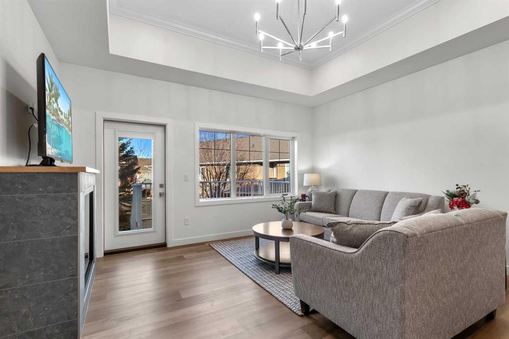 4930 Beardsley Avenue, Lacombe, AB - Indoor Photo Showing Living Room