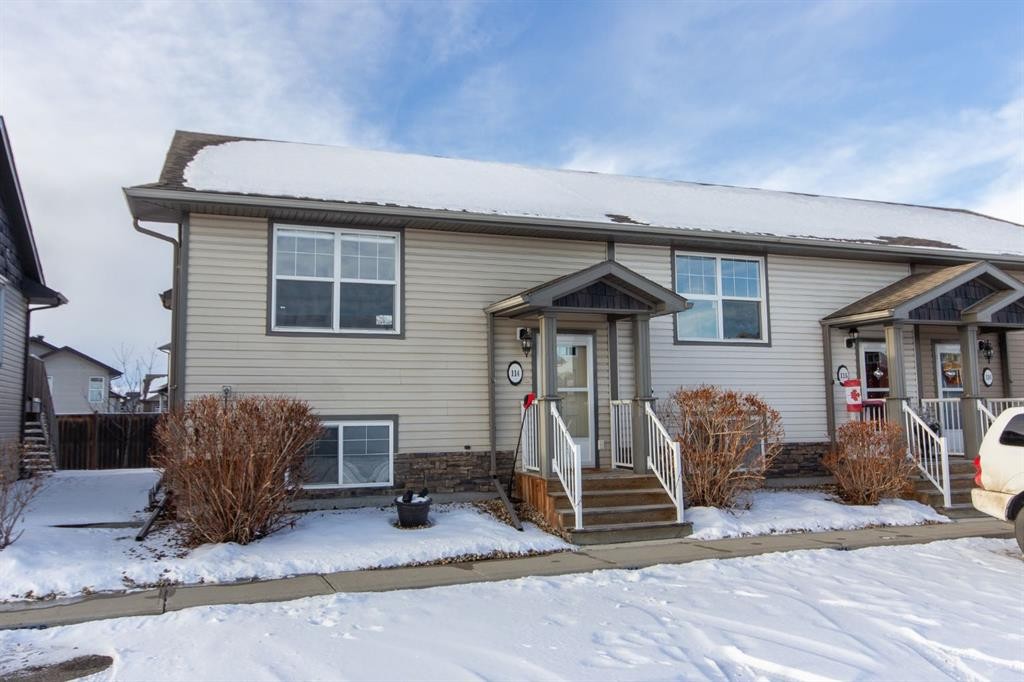 114 Redwood Boulevard, Springbrook, AB - Outdoor With Facade