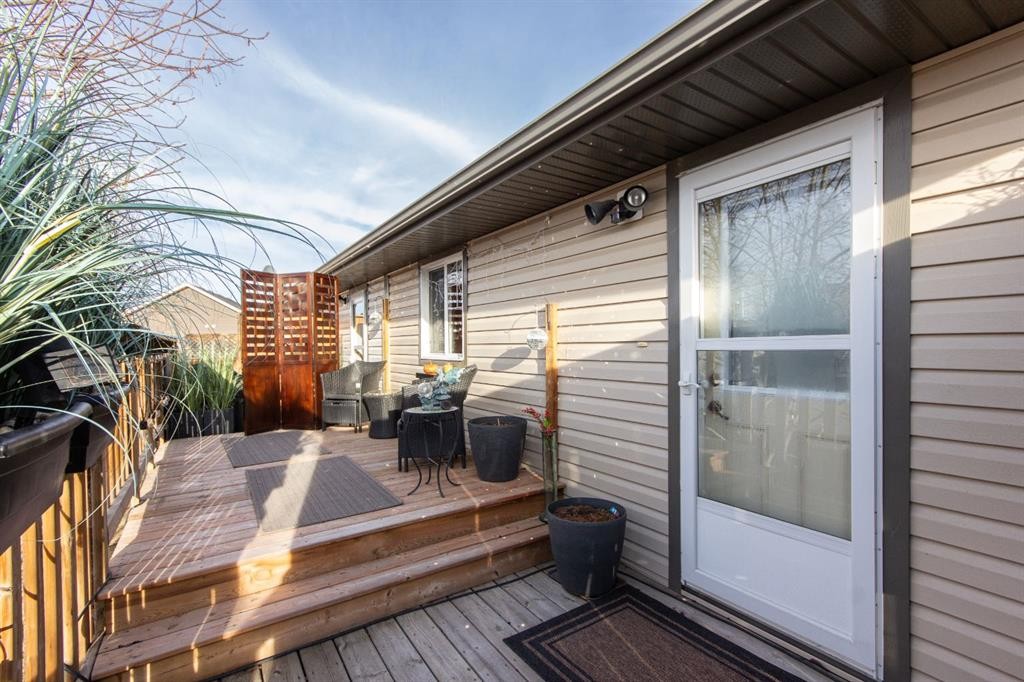 114 Redwood Boulevard, Springbrook, AB - Outdoor With Deck Patio Veranda With Exterior