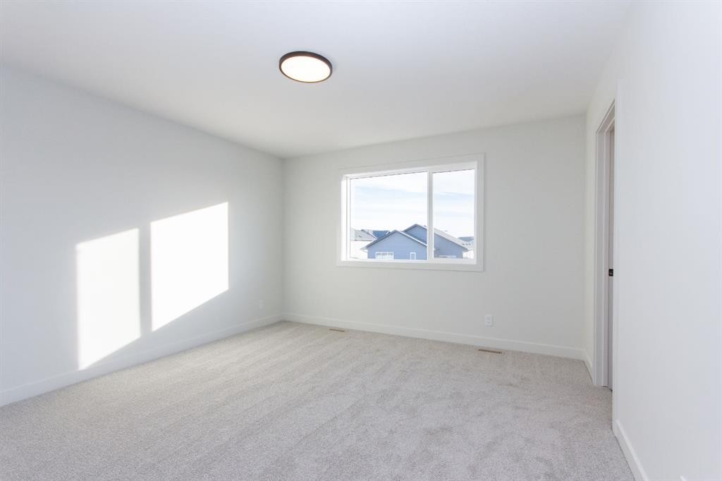 17 Trinity Street, Lacombe, AB - Indoor Photo Showing Other Room