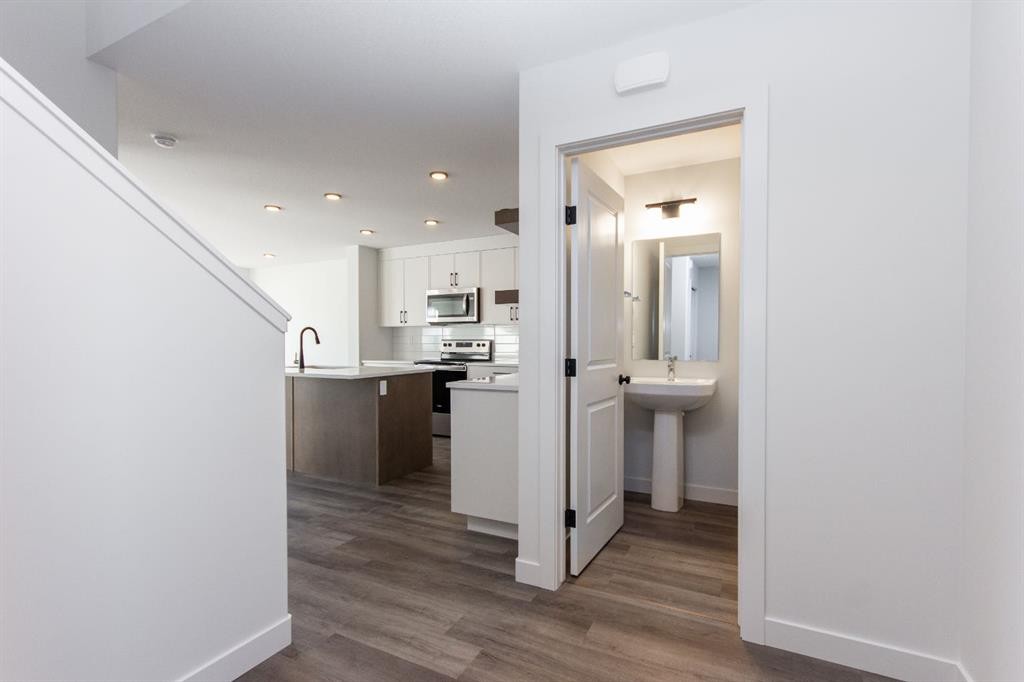 17 Trinity Street, Lacombe, AB - Indoor Photo Showing Other Room