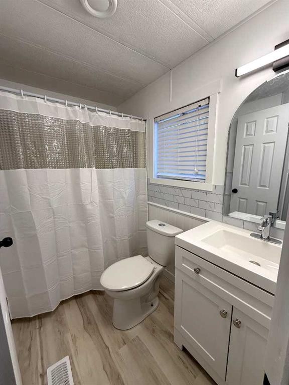 51-5020 Ab-2A, Ponoka, AB