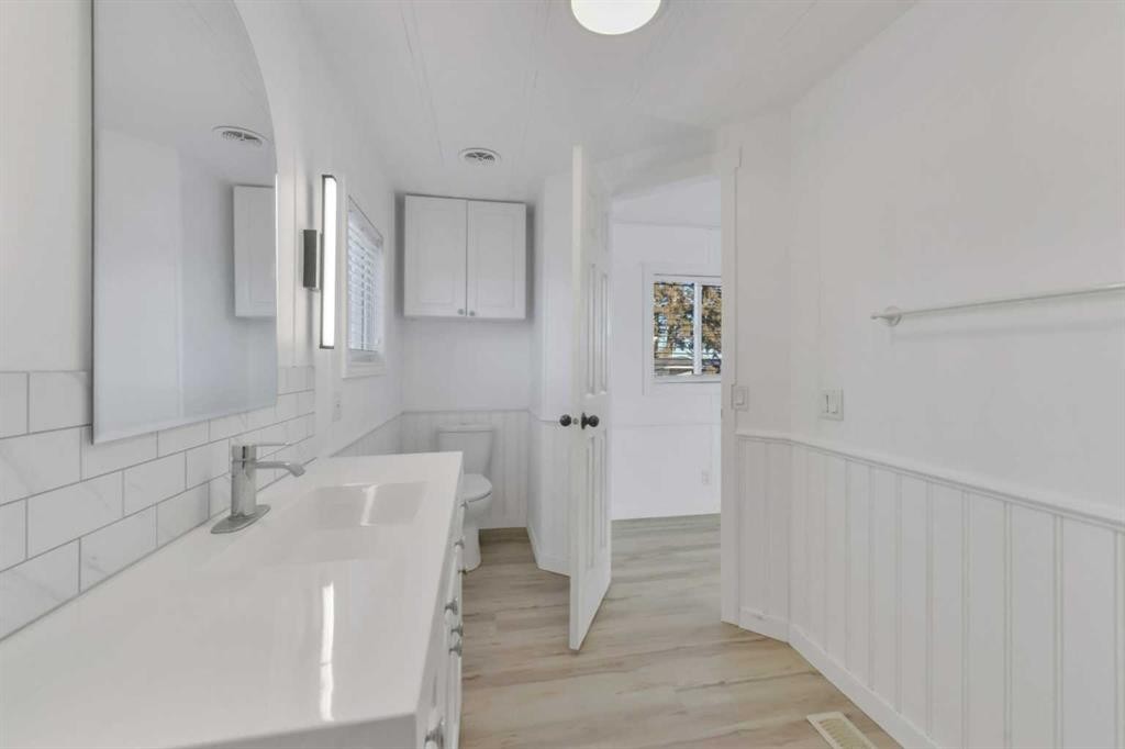 51-5020 Ab-2A, Ponoka, AB