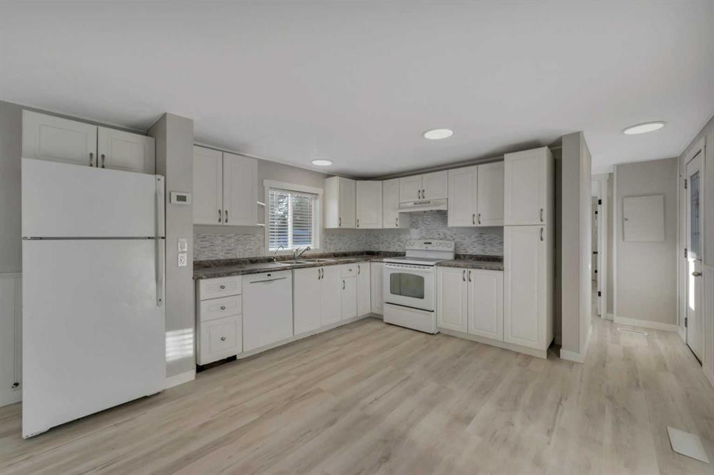 51-5020 Ab-2A, Ponoka, AB