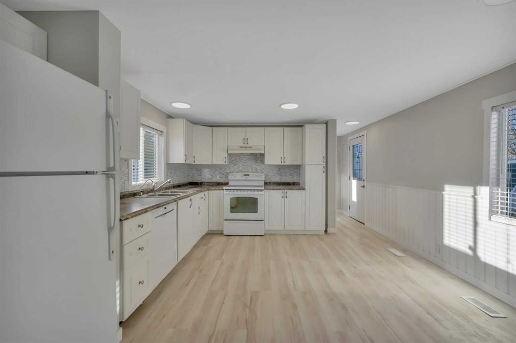 51-5020 Ab-2A, Ponoka, AB