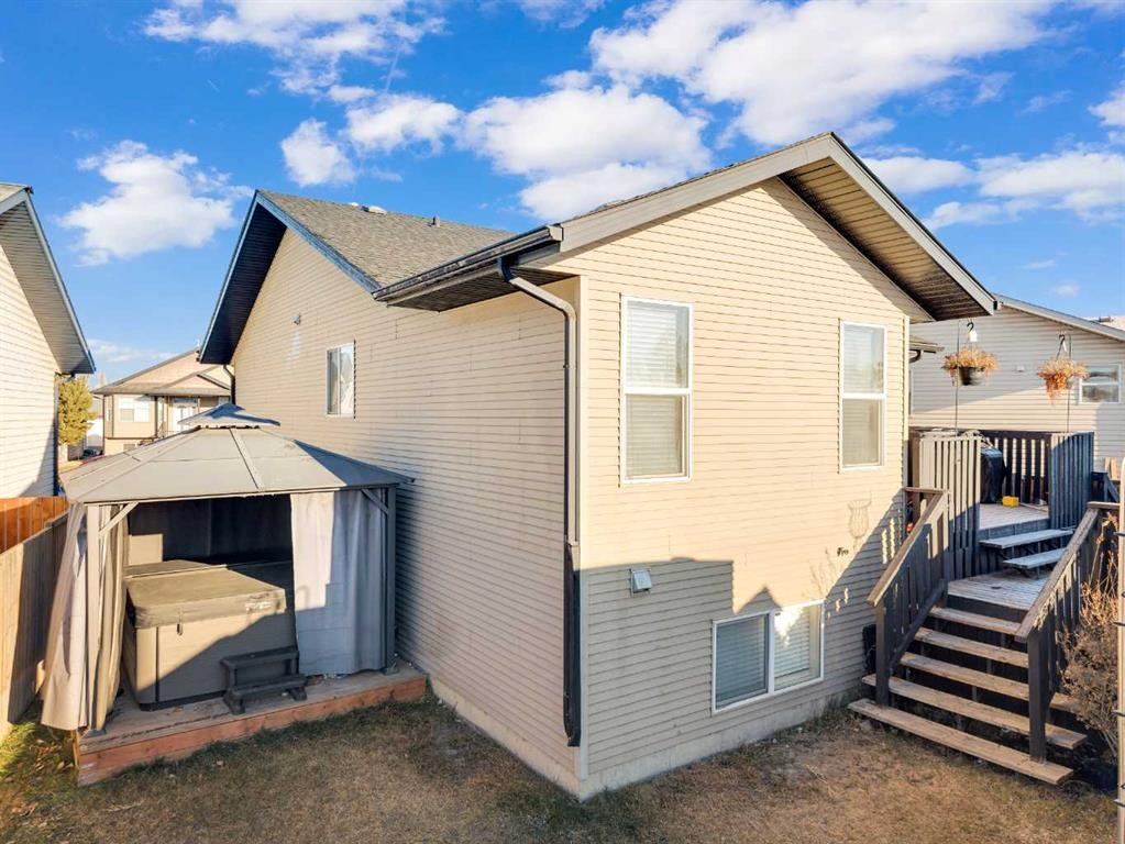 95 Jennings Crescent, Red Deer, AB - Outdoor With Deck Patio Veranda With Exterior