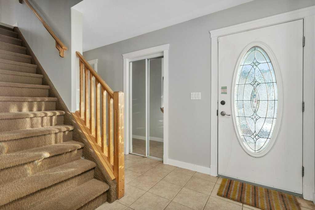 132 Sabre Road, Springbrook, AB - Indoor Photo Showing Other Room