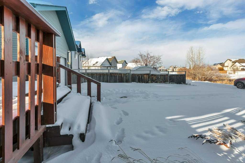 132 Sabre Road, Springbrook, AB - Outdoor