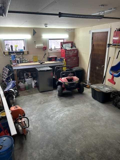 392005 6-5 Range, Rural Clearwater County, AB - Indoor Photo Showing Garage