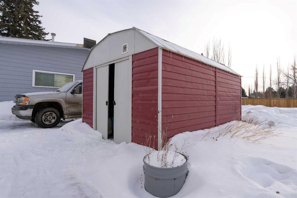 5615 49 Avenue, Killam, AB - Outdoor With Exterior
