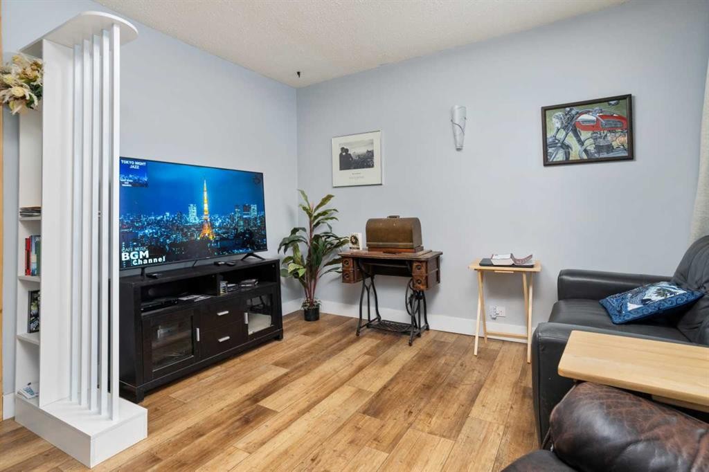 5615 49 Avenue, Killam, AB - Indoor