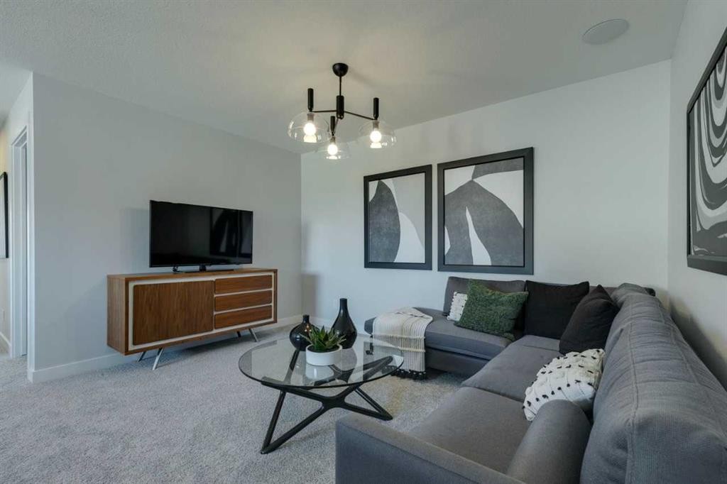 181 Mitchell Road Nw, Calgary, AB - Indoor Photo Showing Living Room