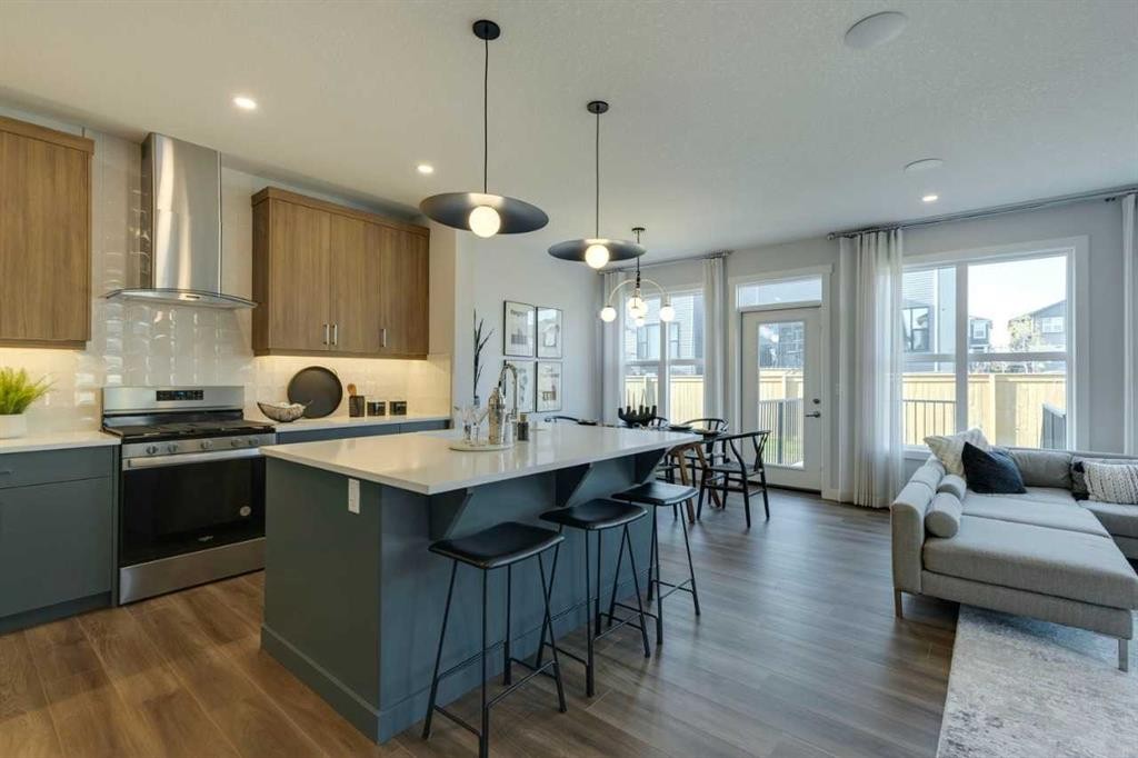 181 Mitchell Road Nw, Calgary, AB - Indoor