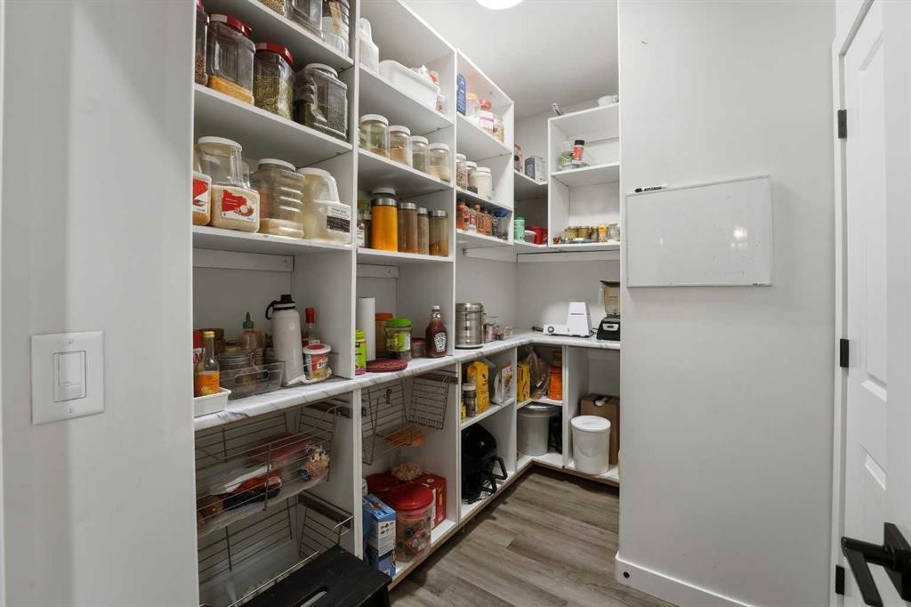 30 Thayer Close, Red Deer, AB - Indoor