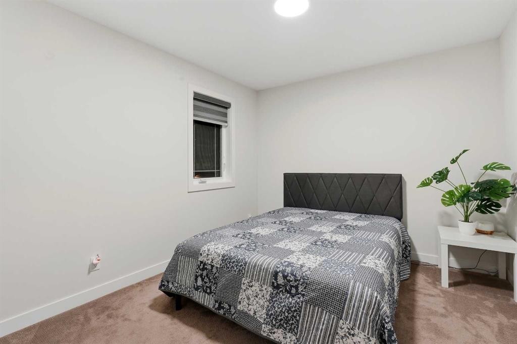 30 Thayer Close, Red Deer, AB - Indoor Photo Showing Bedroom