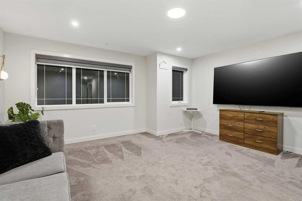 30 Thayer Close, Red Deer, AB - Indoor