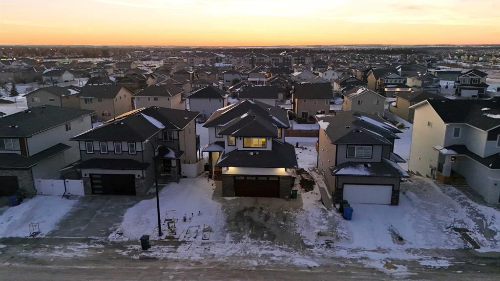 30 Thayer Close, Red Deer, AB - Outdoor