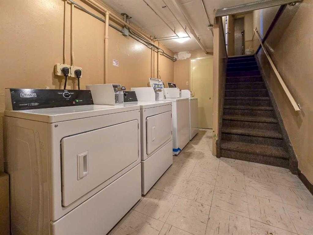 #101-308-4920 47 Street, Red Deer, AB - Indoor Photo Showing Laundry Room