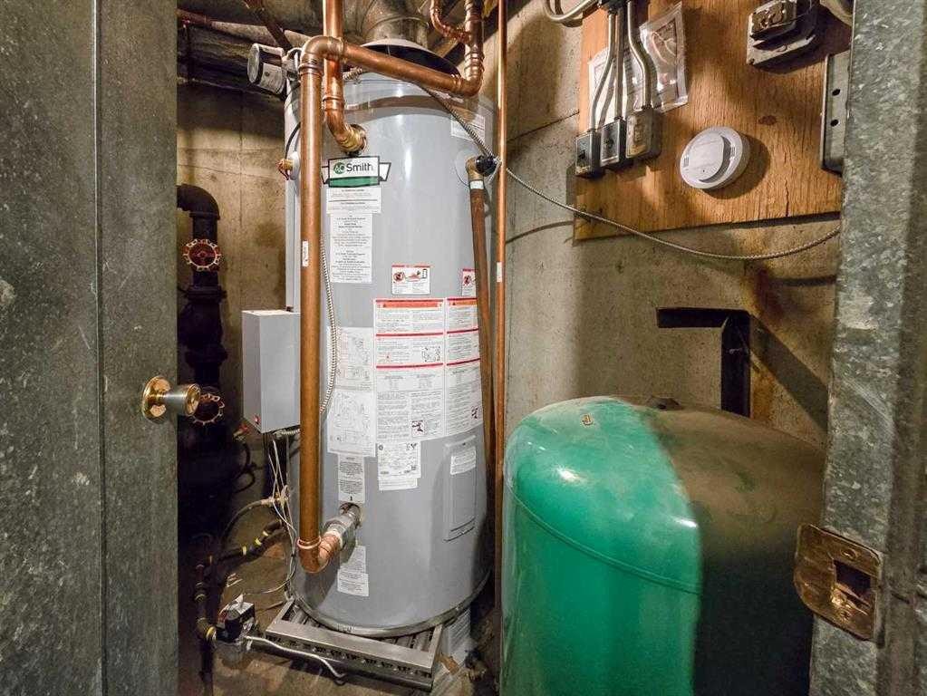 #101-308-4920 47 Street, Red Deer, AB - Indoor Photo Showing Basement