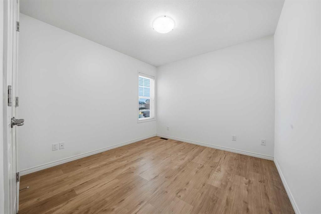 69 Bowman Circle, Sylvan Lake, AB - Indoor Photo Showing Other Room