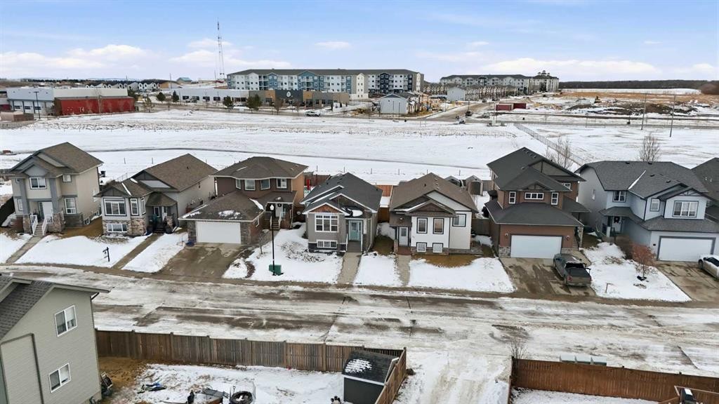 69 Bowman Circle, Sylvan Lake, AB - Outdoor With Facade