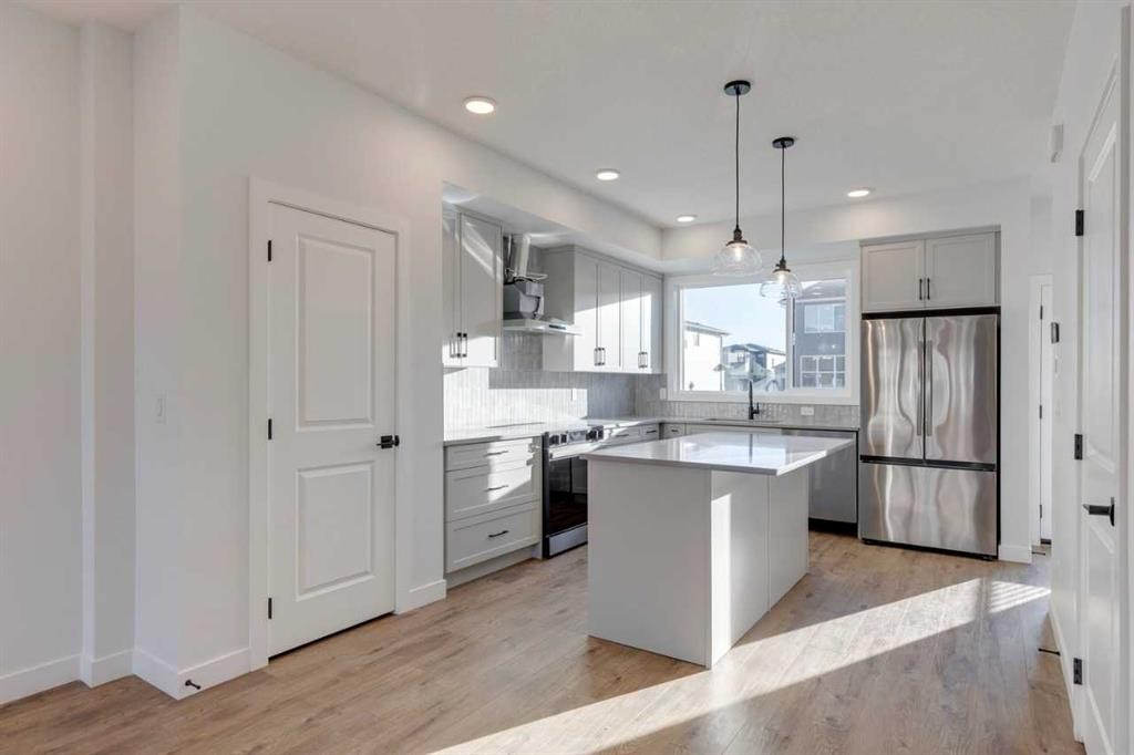 347 Fireside Drive, Cochrane, AB