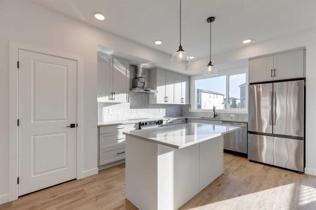 347 Fireside Drive, Cochrane, AB