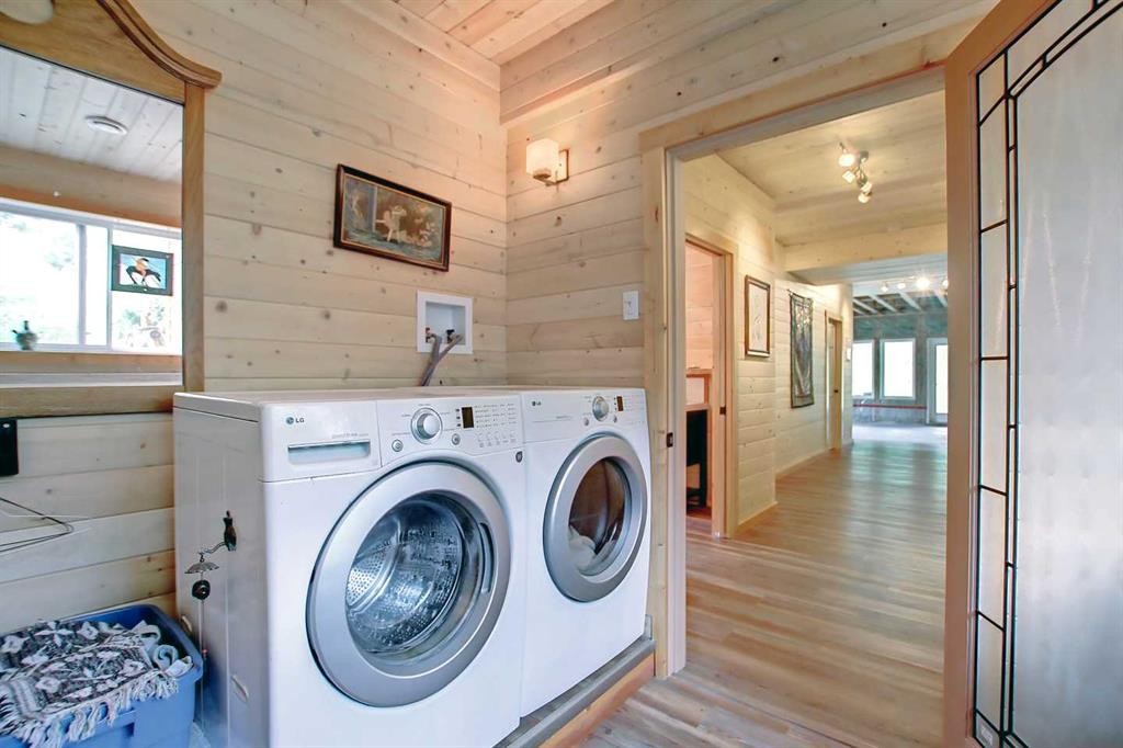53309 A 65 Range, Gainford, AB - Indoor Photo Showing Laundry Room