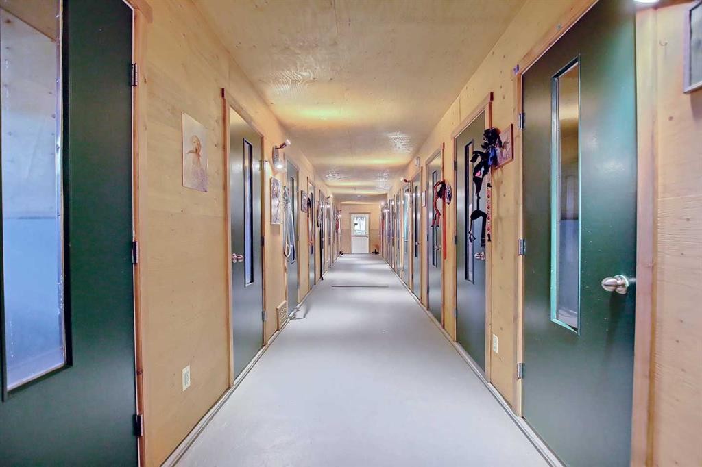 53309 A 65 Range, Gainford, AB - Indoor Photo Showing Other Room