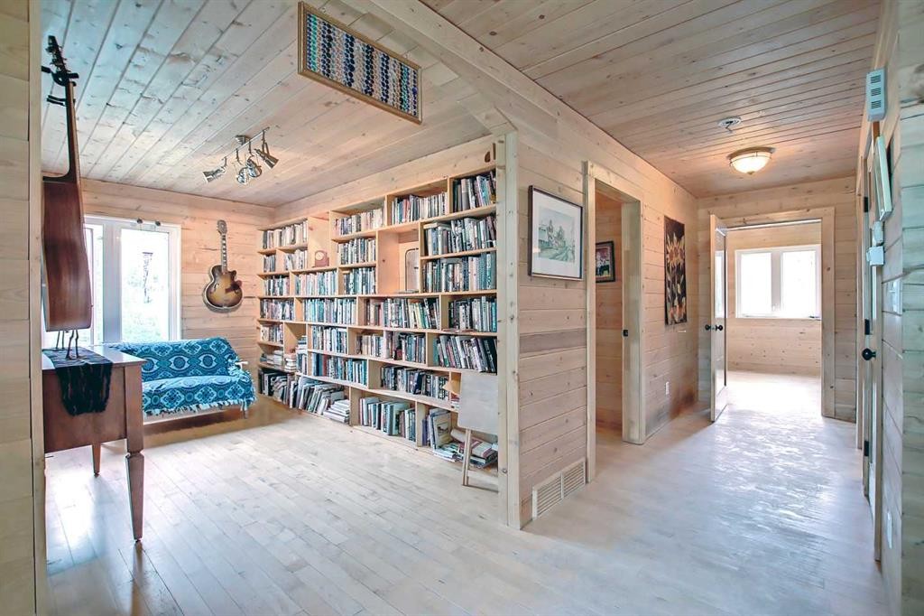 53309 A 65 Range, Gainford, AB - Indoor Photo Showing Other Room