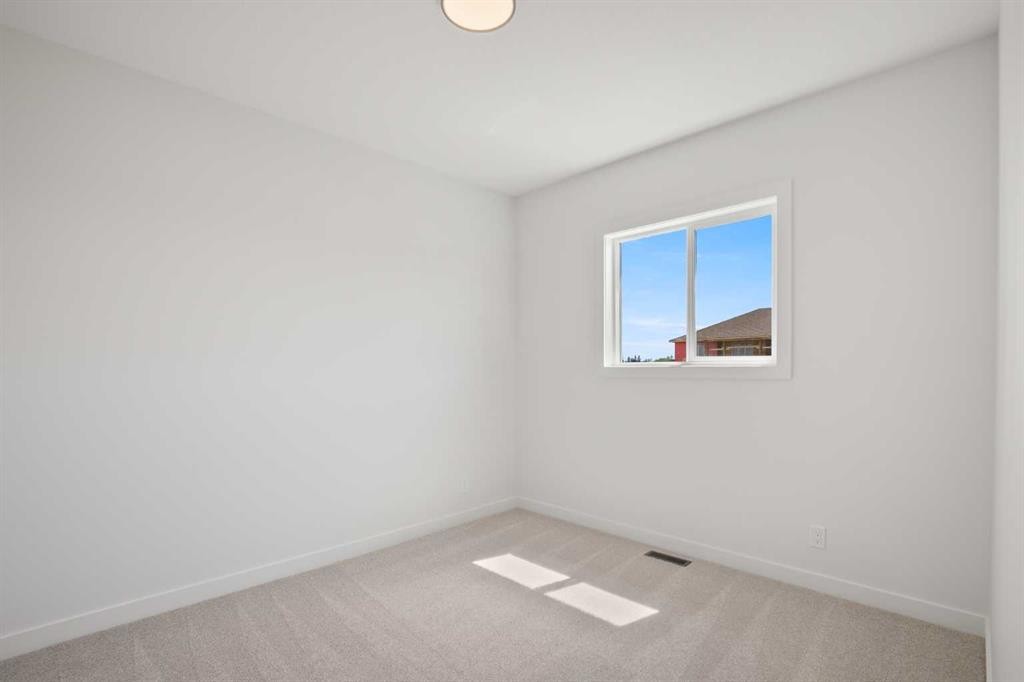 32 Sunrise Crescent North, Three Hills, AB - Indoor Photo Showing Other Room