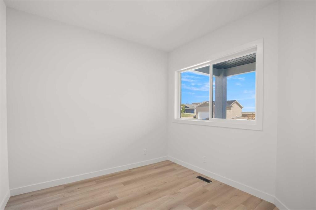 32 Sunrise Crescent North, Three Hills, AB - Indoor Photo Showing Other Room