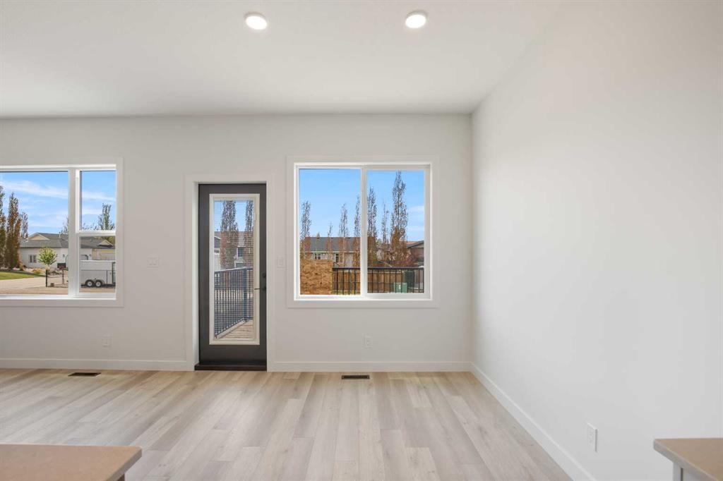 32 Sunrise Crescent North, Three Hills, AB - Indoor Photo Showing Other Room