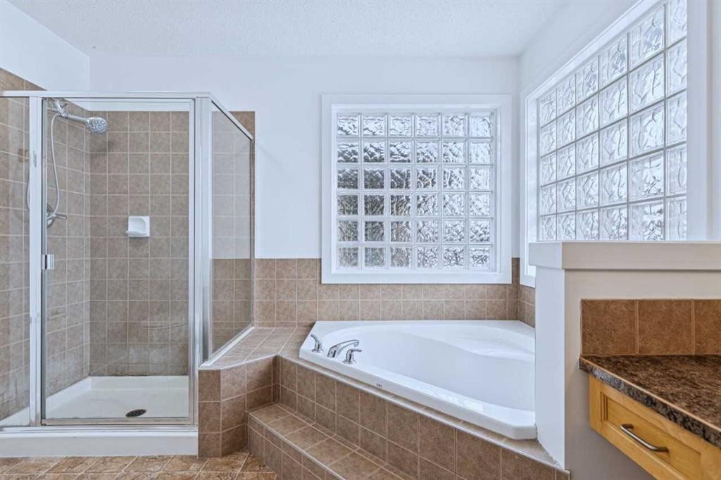 174 Brightonstone Landing Se, Calgary, AB - Indoor Photo Showing Bathroom