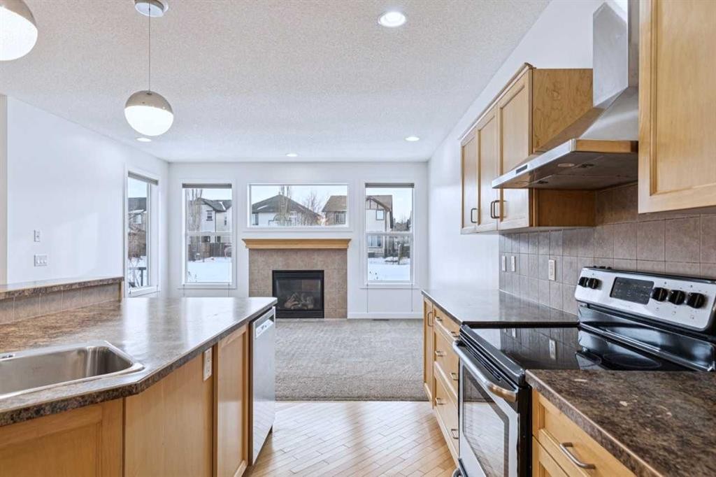 174 Brightonstone Landing Se, Calgary, AB - Indoor Photo Showing Kitchen