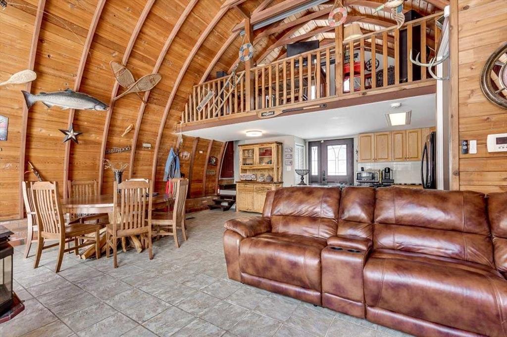 217-36078 Range Road 245 A, Rural Red Deer County, AB - Indoor Photo Showing Living Room