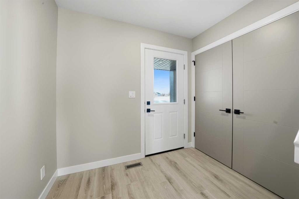 125 Hampton Crescent, Sylvan Lake, AB - Indoor Photo Showing Other Room