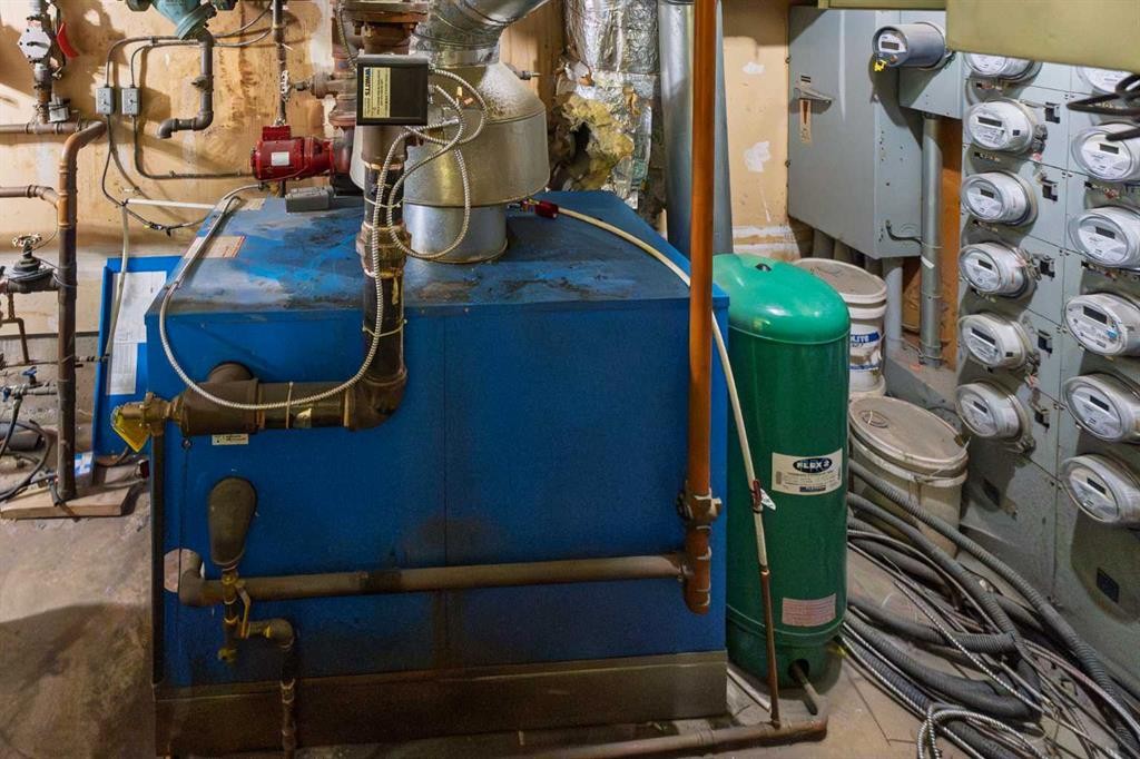 101-406-4744 54 Street, Red Deer, AB - Indoor Photo Showing Basement