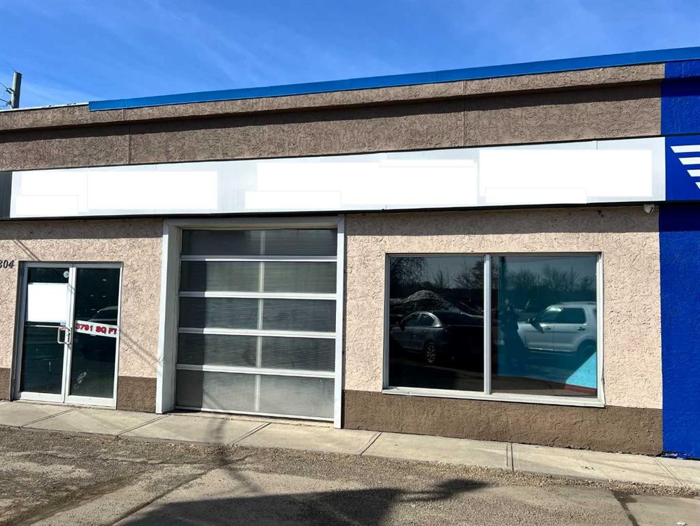 2-5804 50 Avenue, Red Deer, AB