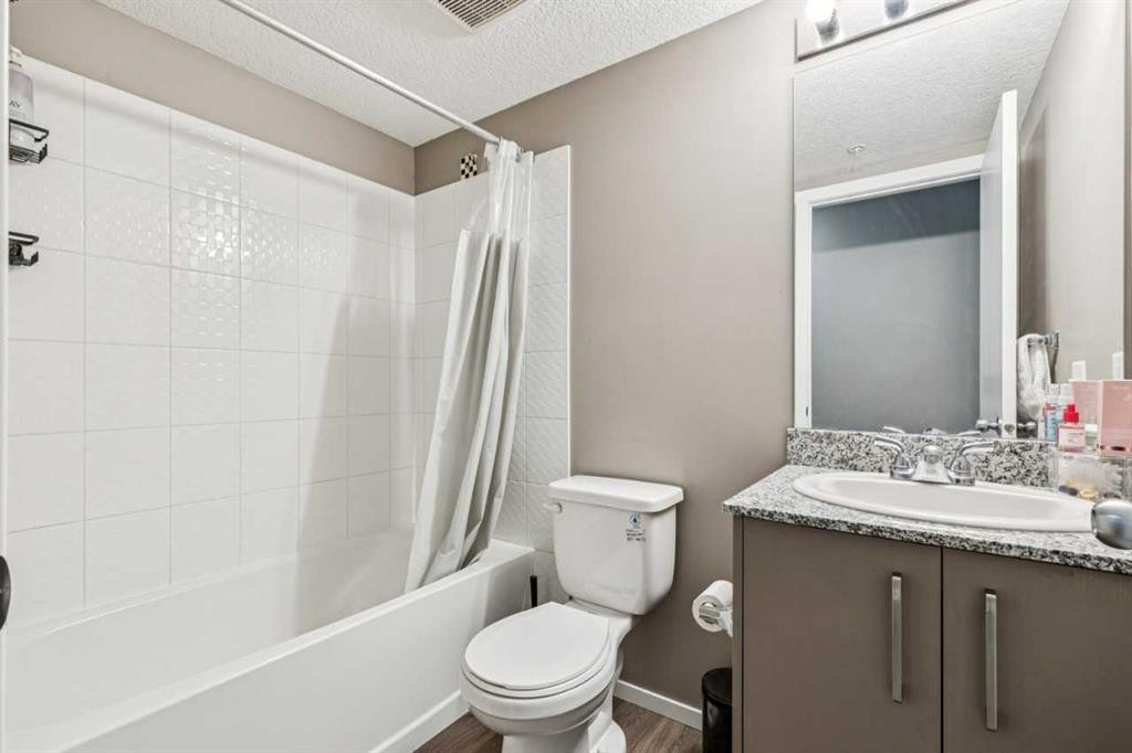 3312-4641 128 Avenue Ne, Calgary, AB - Indoor Photo Showing Bathroom